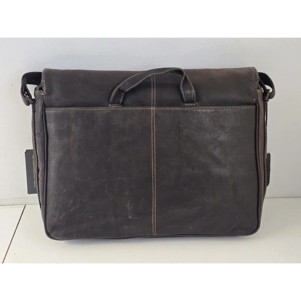 Kenneth Cole REACTION Risky Business Messenger Bag Genuine Leather NWT Vintage